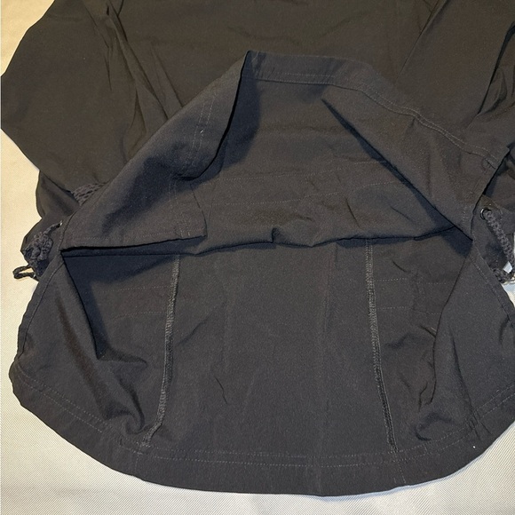 Adidas Mesh hood Active Top Women M Grunge Gorpcore Black 1/2 Sleeve Synch - Picture 4 of 8